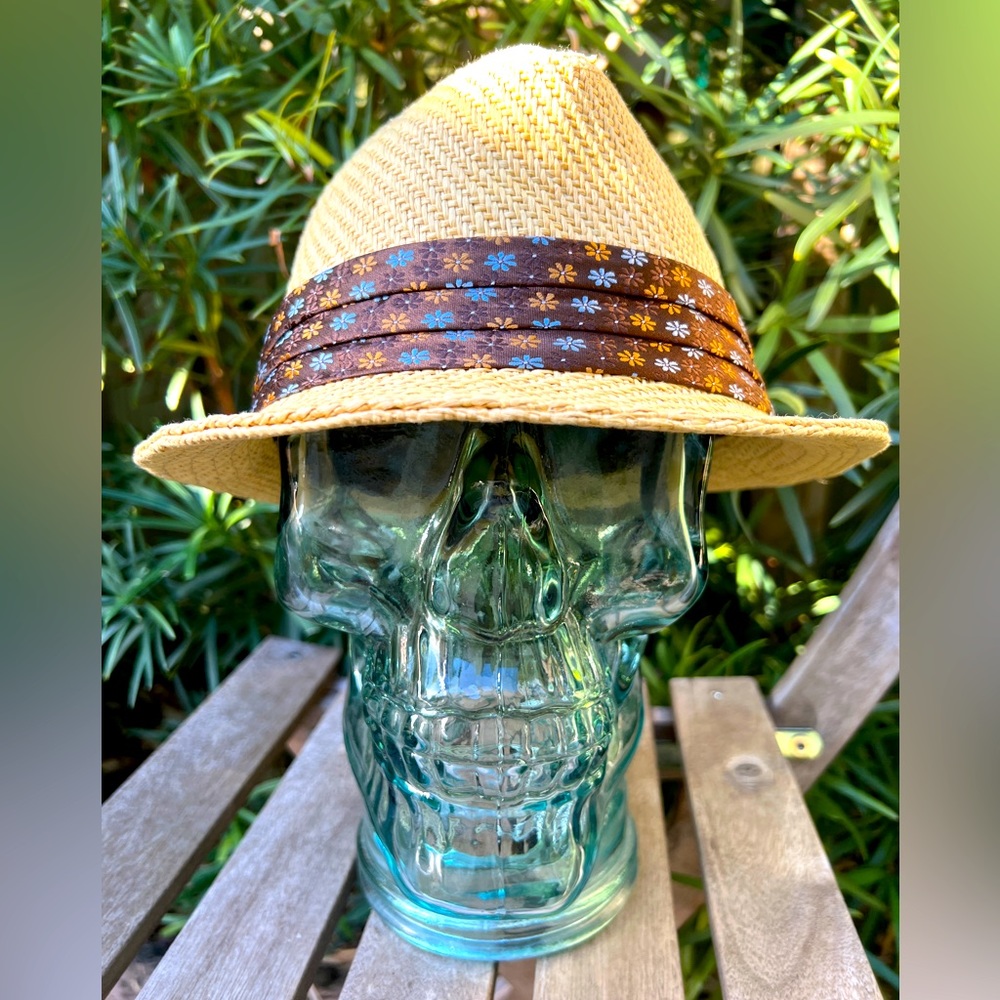 U3i MENS WOVEN HAT WITH BROWN FLORAL BAND
